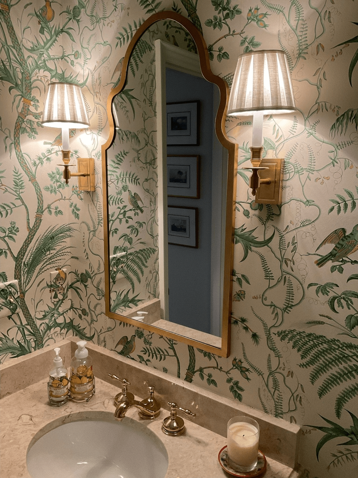 Best Chandelier Lamps for Modern, Vintage & Rustic Interiors - Lux Lamp Shades