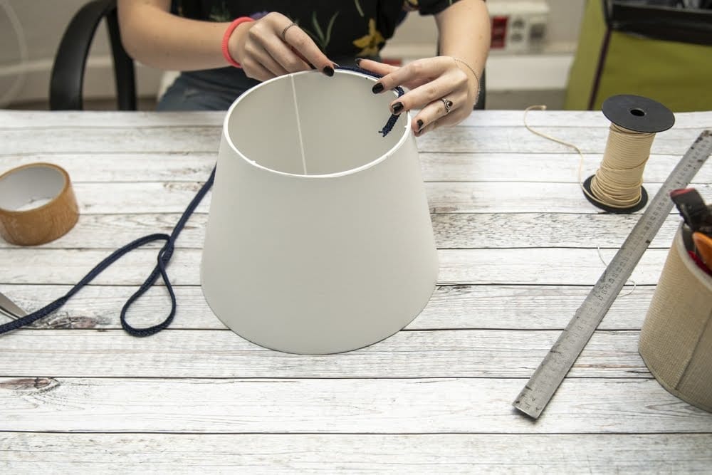 How Do You Measure a Lamp For a Lampshade? The Only Measuring Guide You Need - Lux Lamp Shades