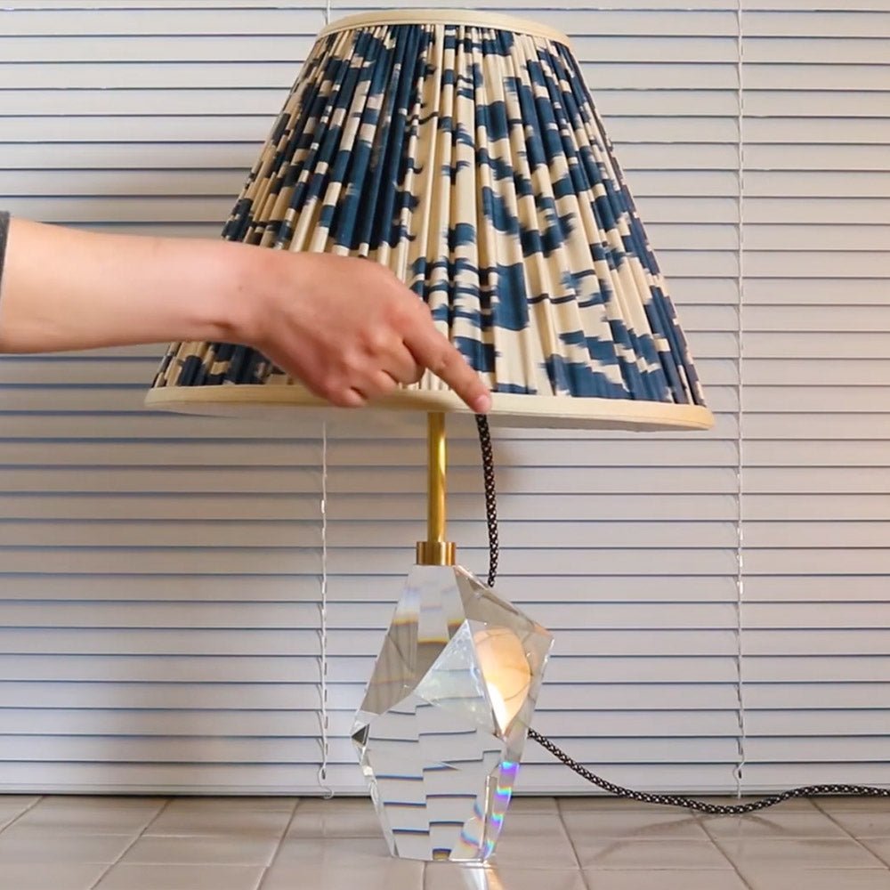 How to Measure a Lampshade - Lux Lamp Shades