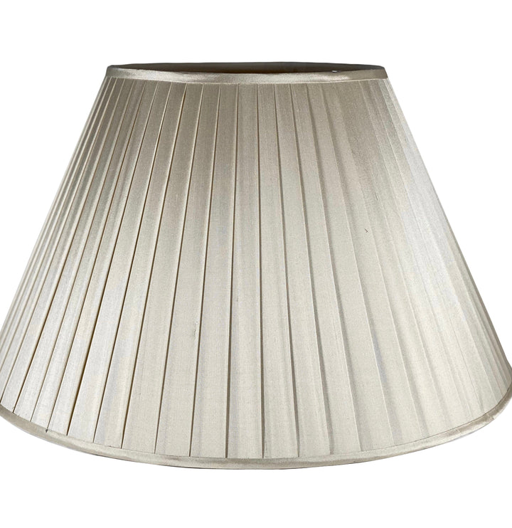 Sugar Knife Pleat Silk - Empire - 18"