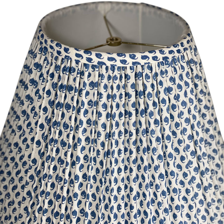 Raoul Textiles Ceylon in Delft 16" Gathered Shade Trade